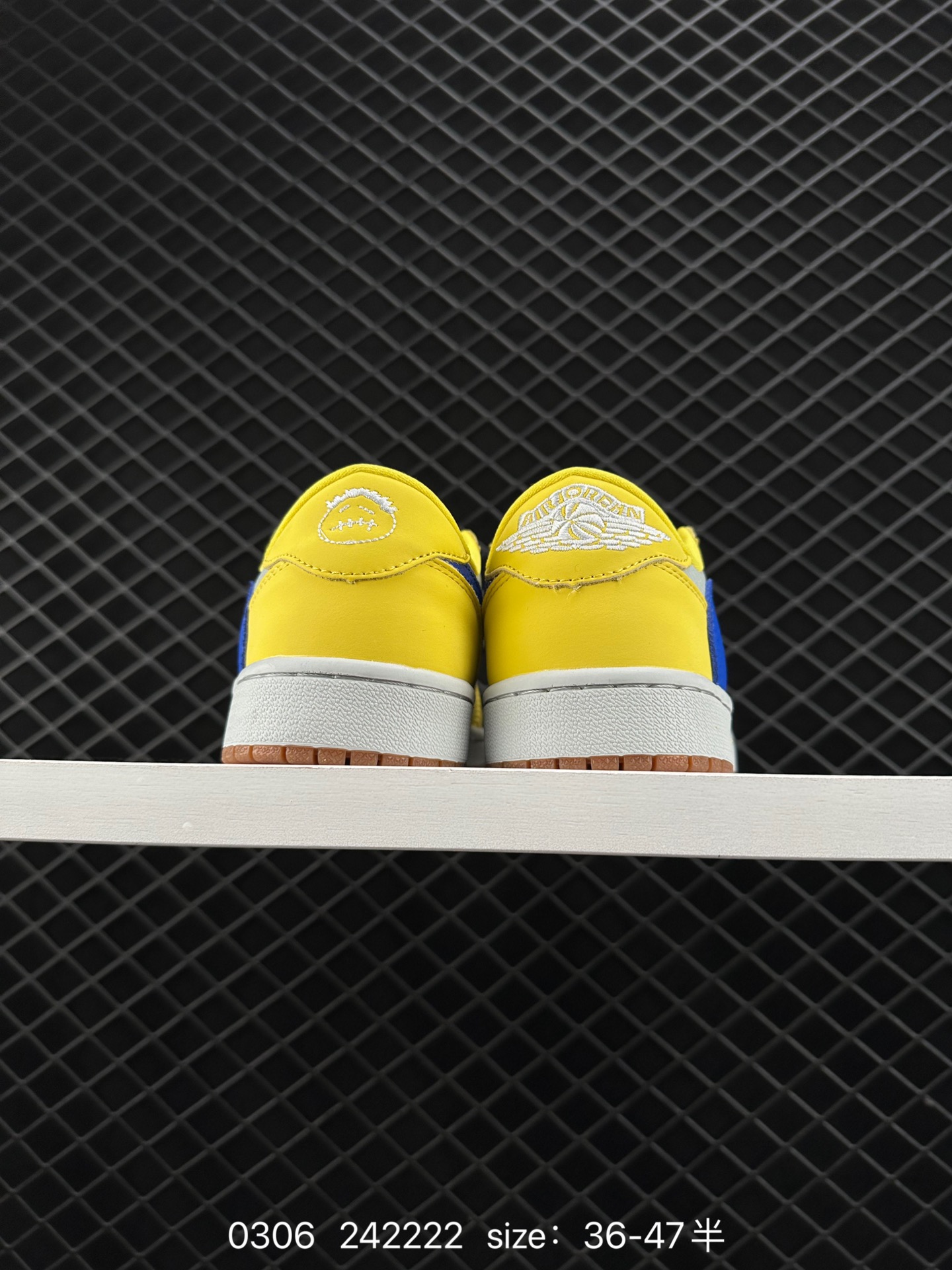 Travis Scott x Air Jordan 1 Low 